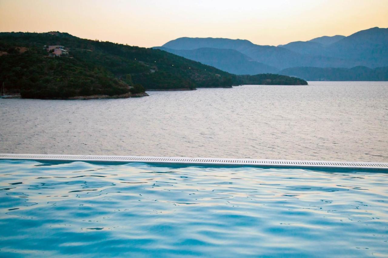 Meganisi Blue Villa Spartokhorion Bagian luar foto