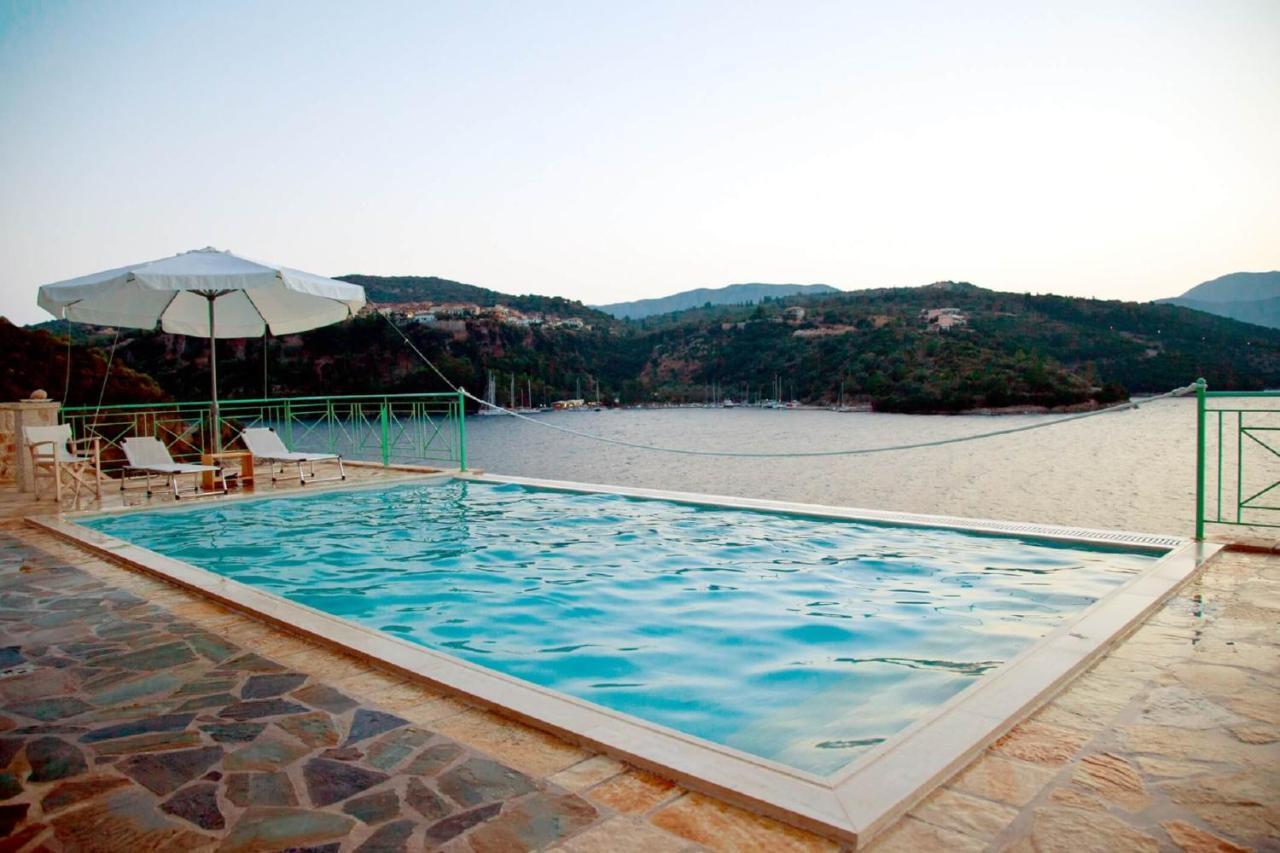 Meganisi Blue Villa Spartokhorion Bagian luar foto