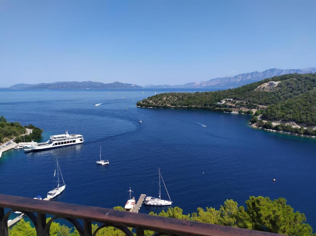 Meganisi Blue Villa Spartokhorion Bagian luar foto