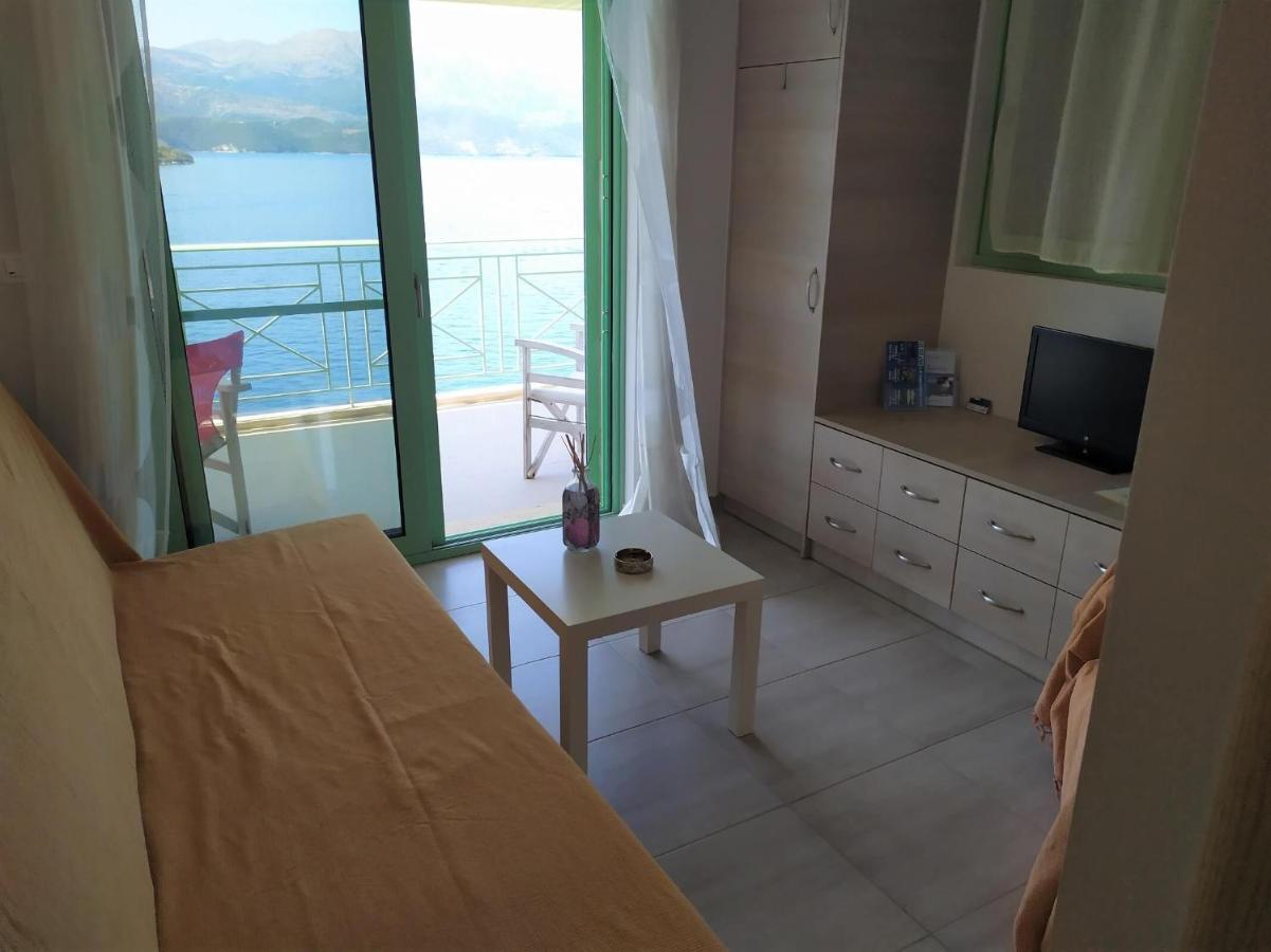 Meganisi Blue Villa Spartokhorion Bagian luar foto